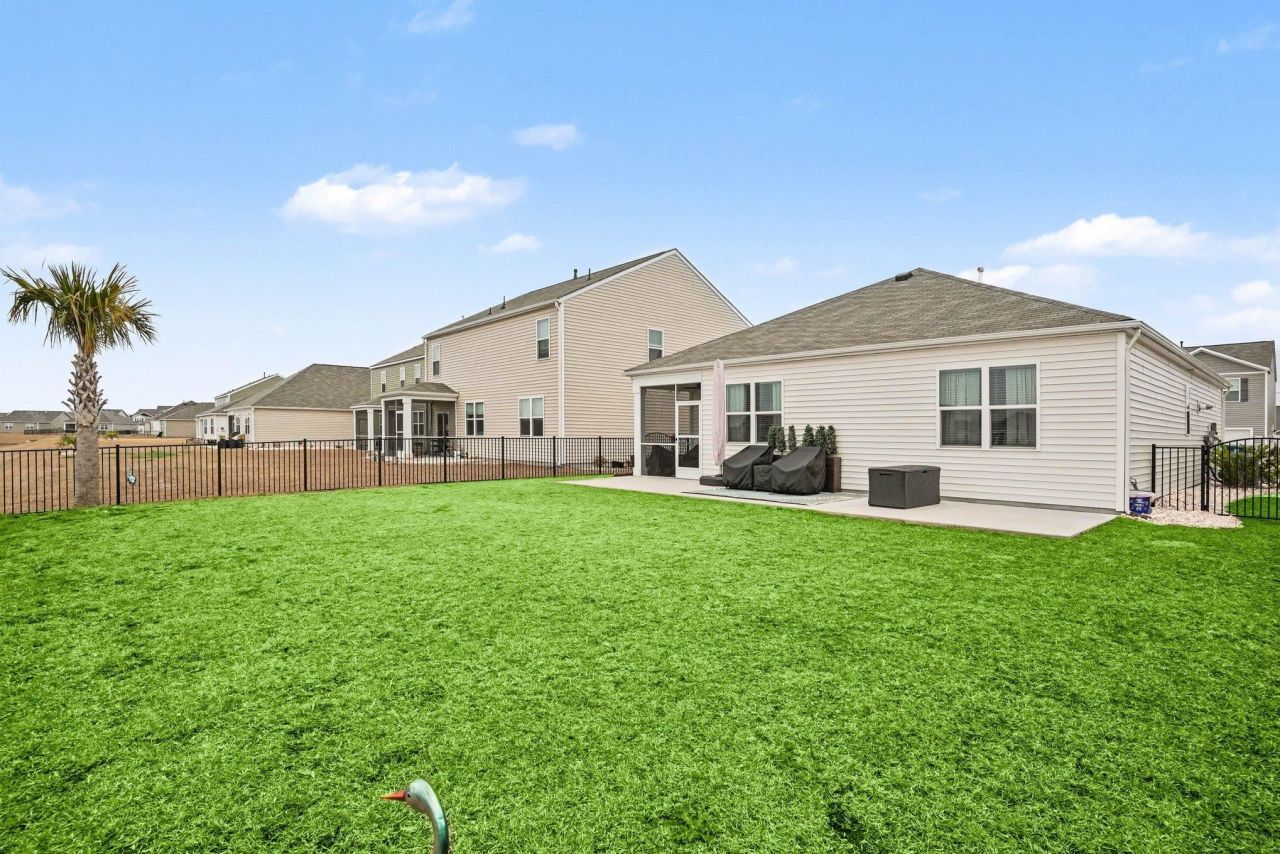 211 Londonshire Dr. Photo 18