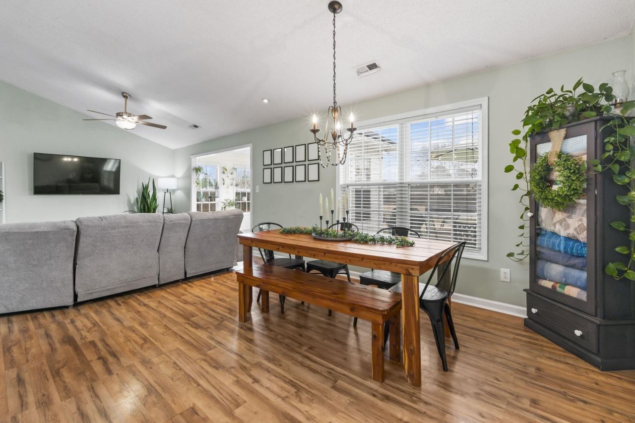 109 Adrianna Circle Photo 14