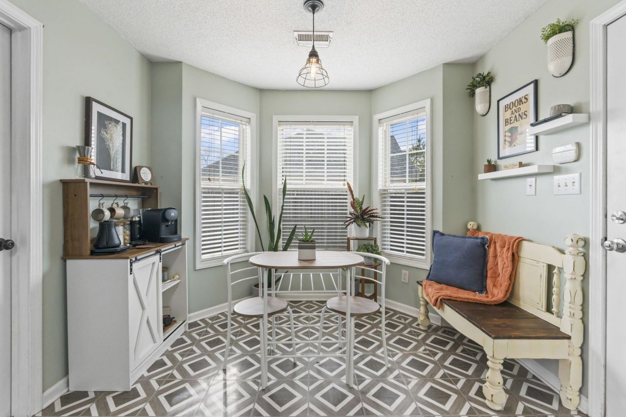 109 Adrianna Circle Photo 23