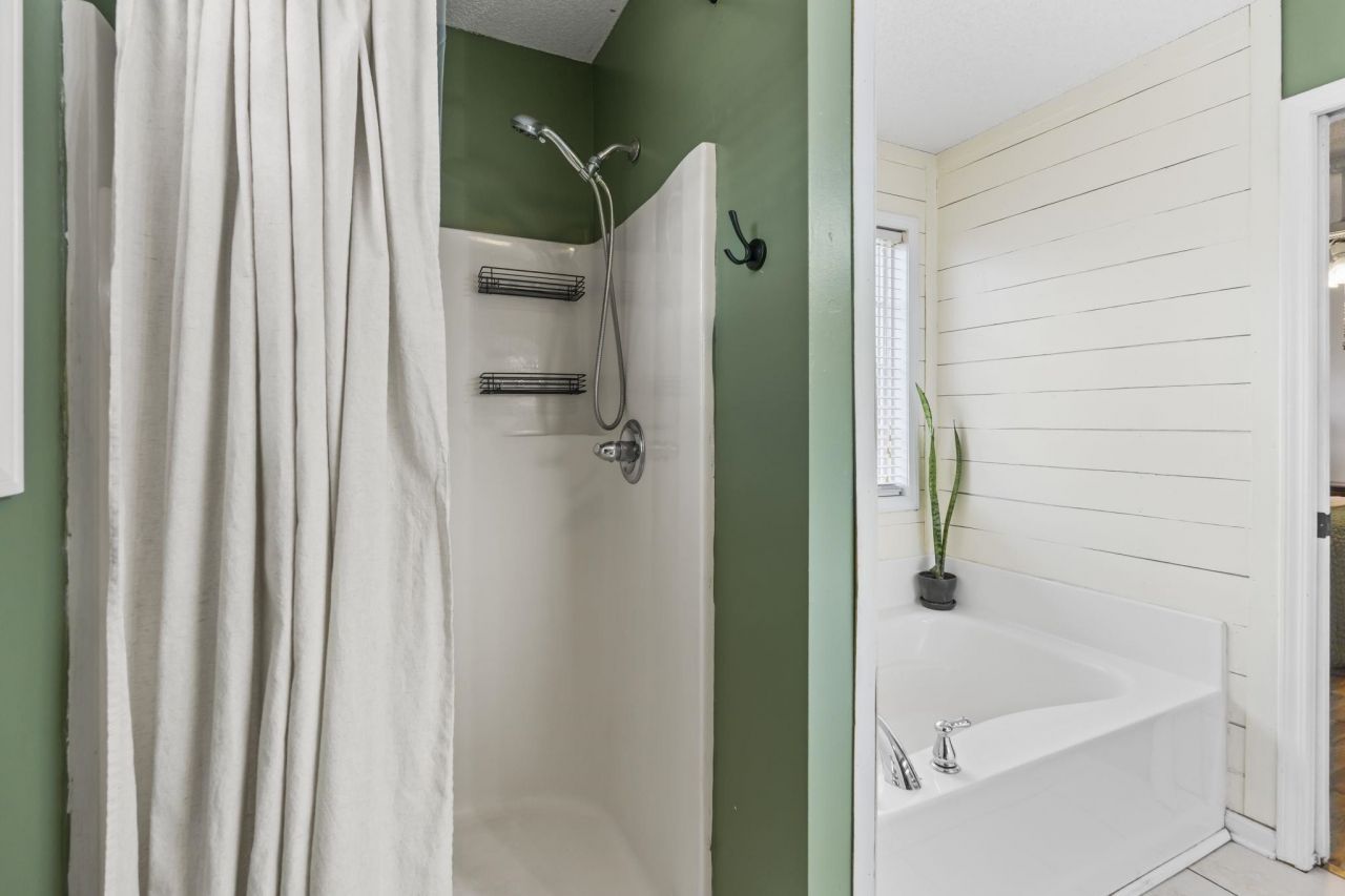 109 Adrianna Circle Photo 29