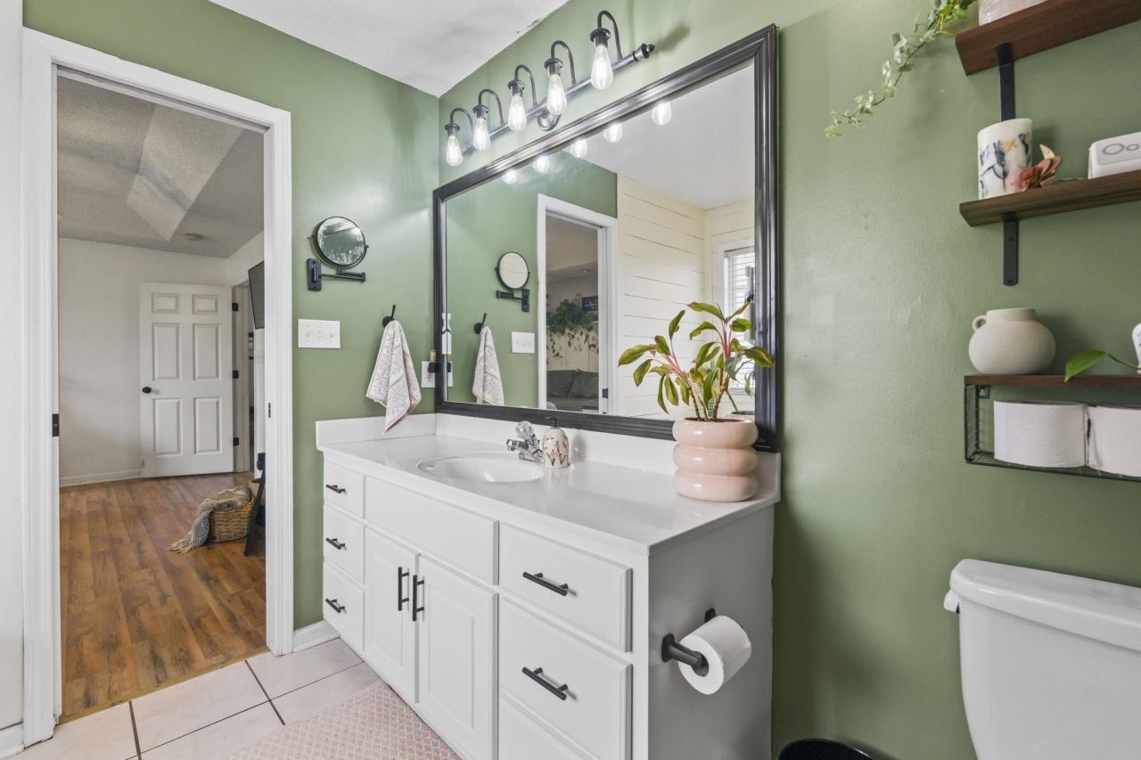 109 Adrianna Circle Photo 31