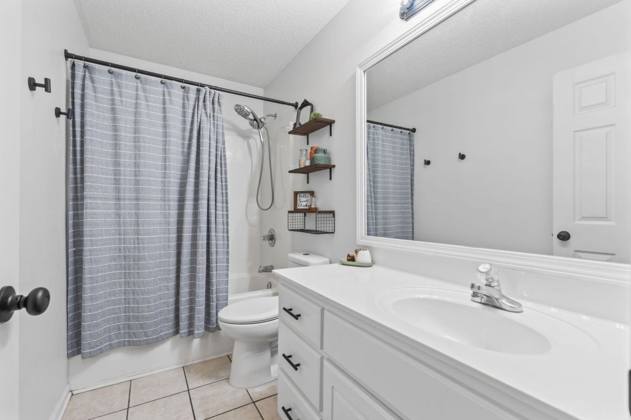 109 Adrianna Circle Photo 33