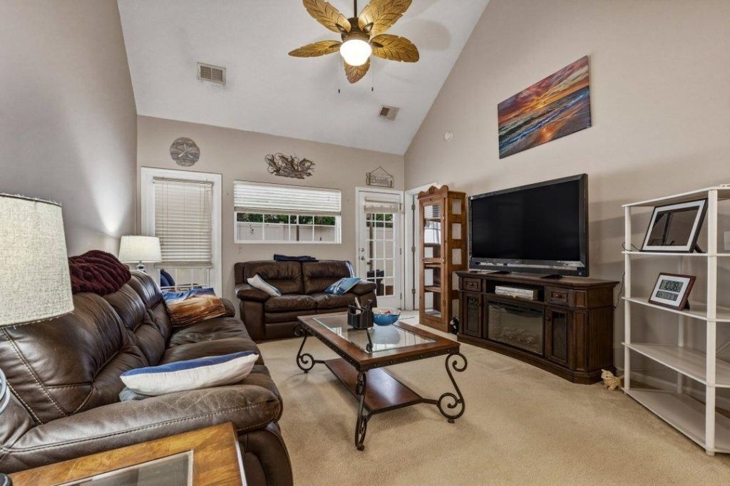 1126 Stanton Pl. Photo 10