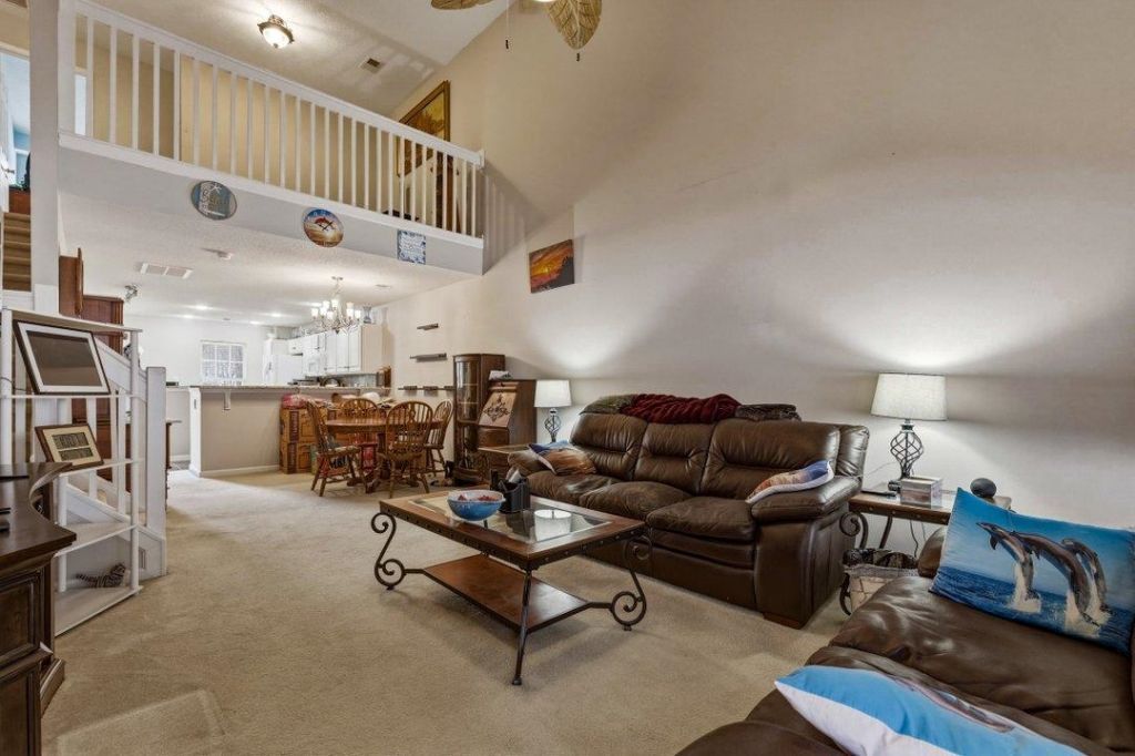 1126 Stanton Pl. Photo 7