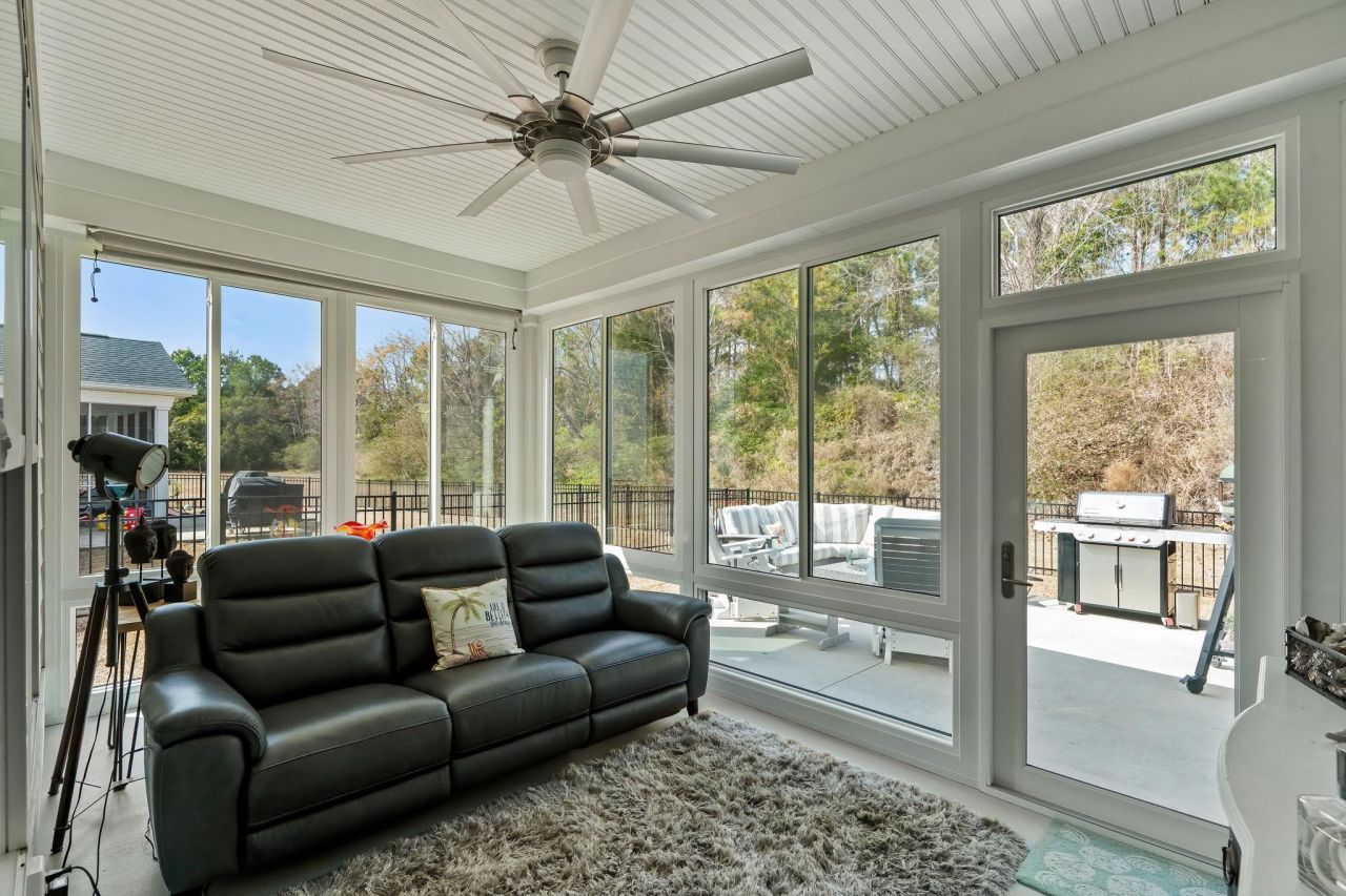 5535 Whitebark Dr. Photo 21