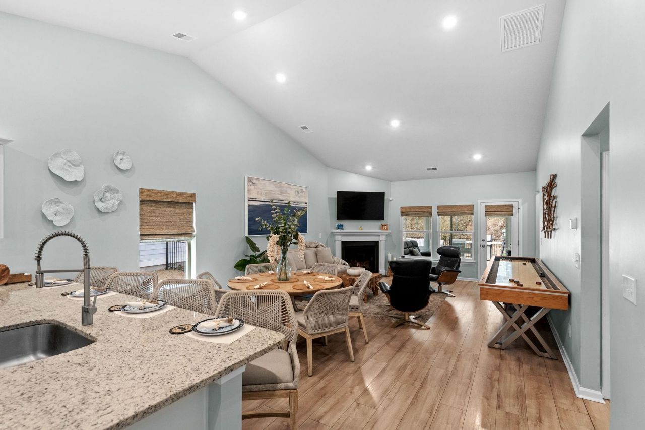 5535 Whitebark Dr. Photo 3