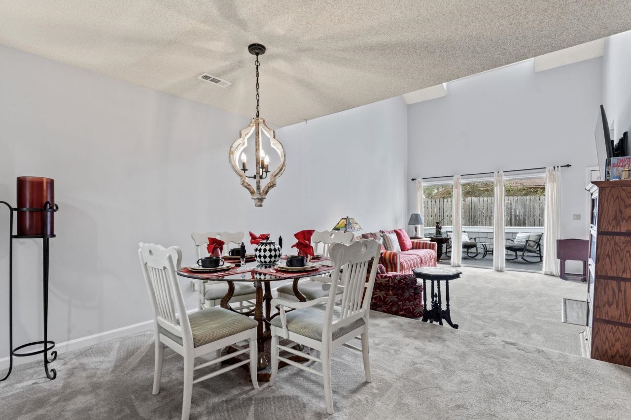 4396 Baldwin Ave. Photo 11