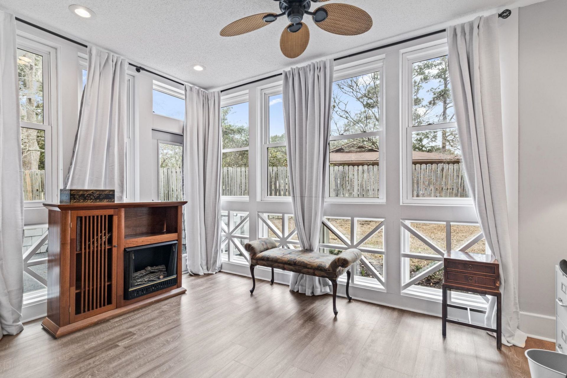 4396 Baldwin Ave. Photo 4