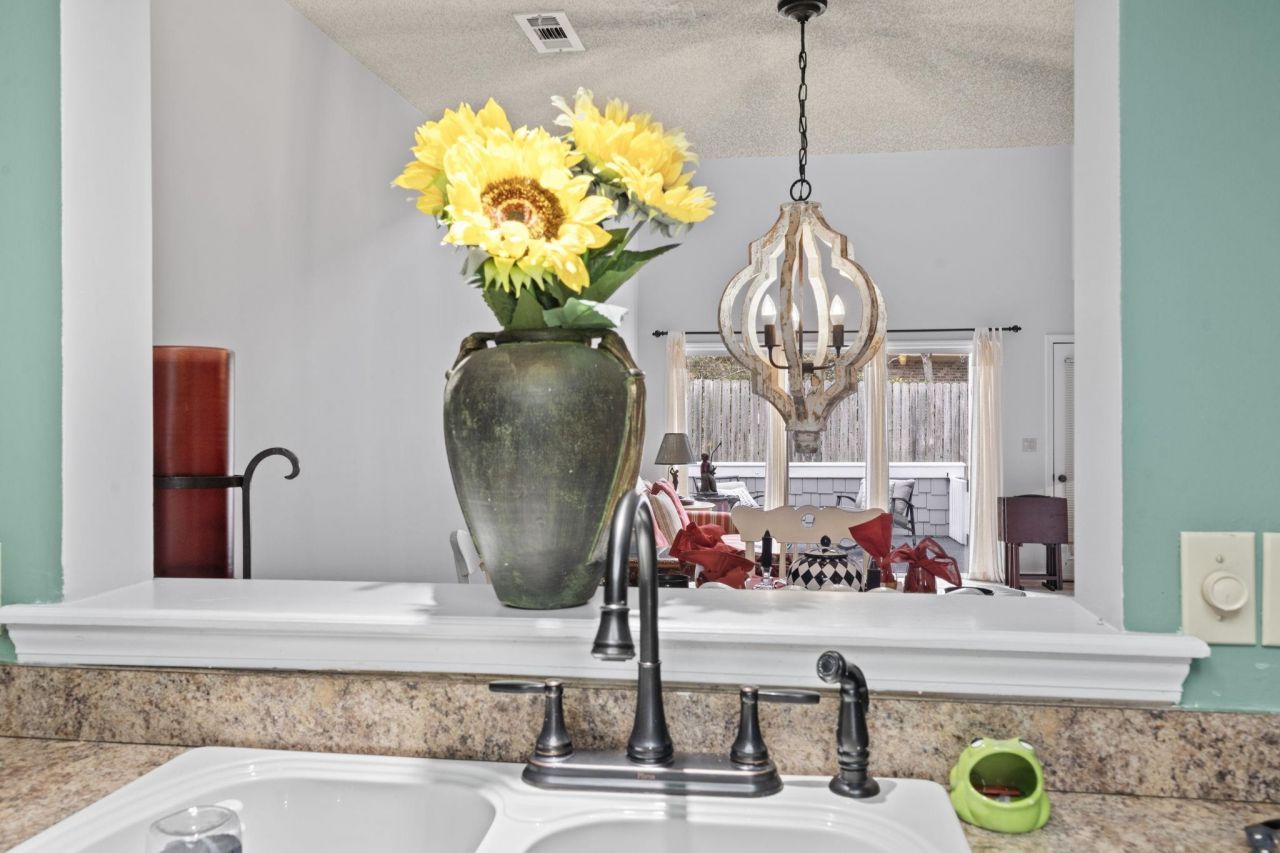 4396 Baldwin Ave. Photo 8