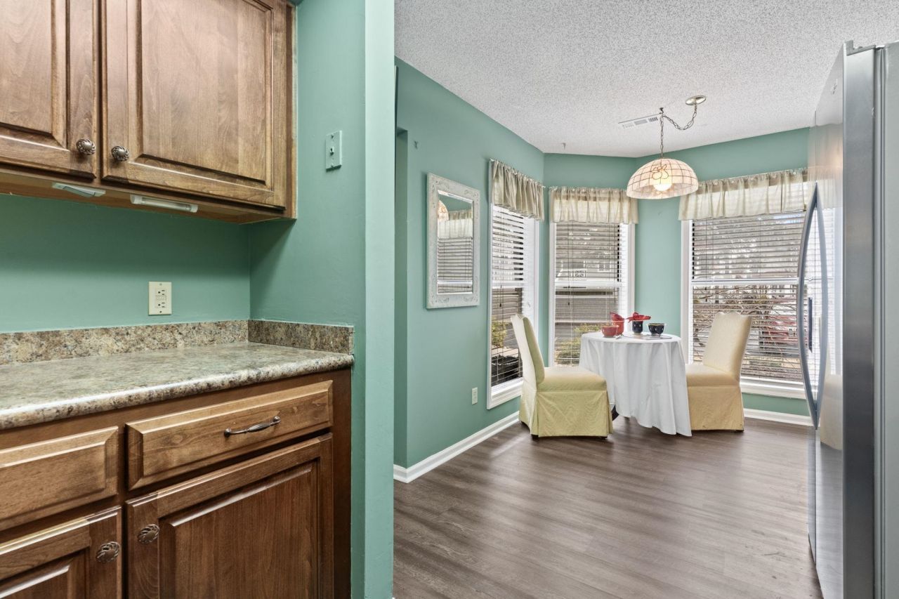 4396 Baldwin Ave. Photo 9