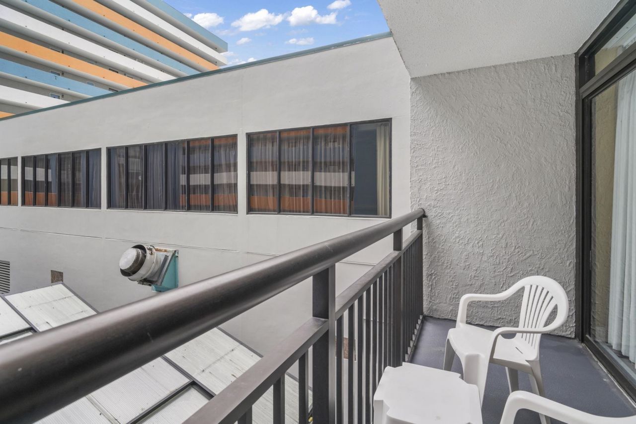 1501 S Ocean Blvd.  Photo 19