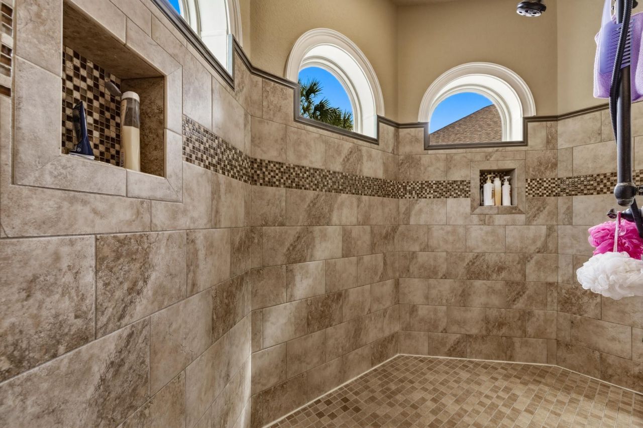 4232 Congressional Dr.  Photo 22