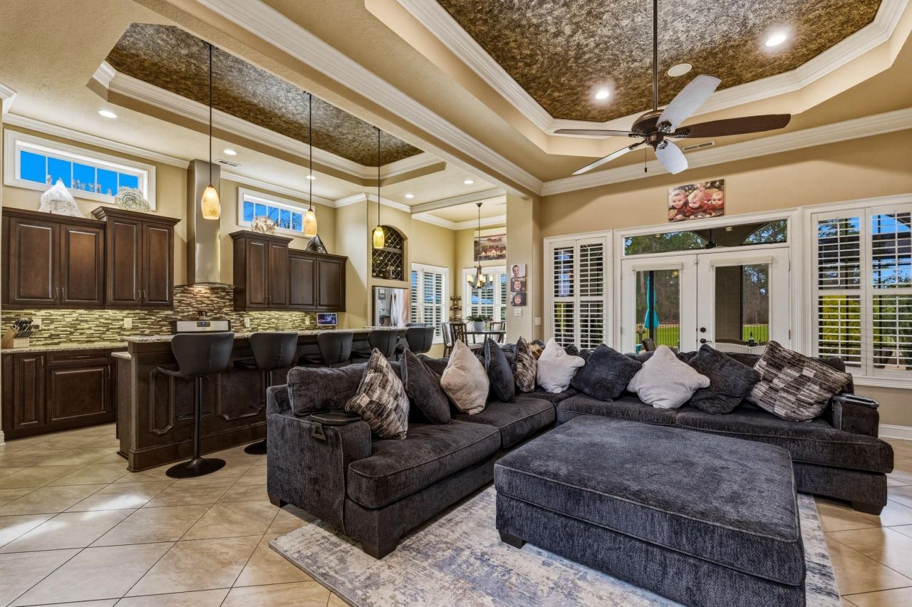 4232 Congressional Dr.  Photo 6