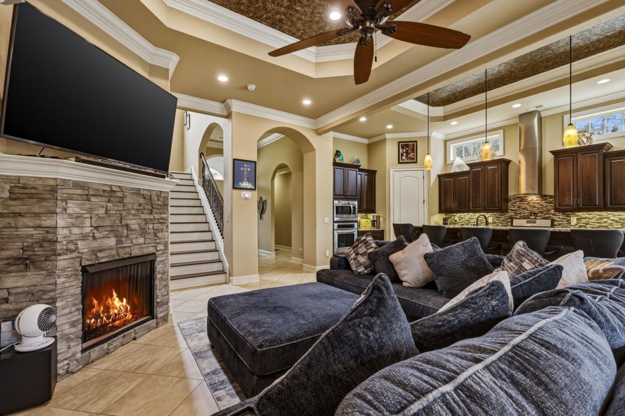 4232 Congressional Dr.  Photo 7