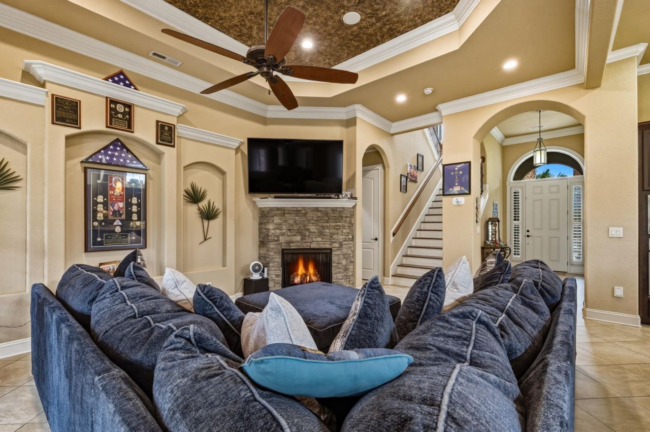 4232 Congressional Dr.  Photo 8