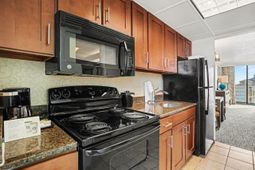 1105 Ocean Blvd. S  photo 4