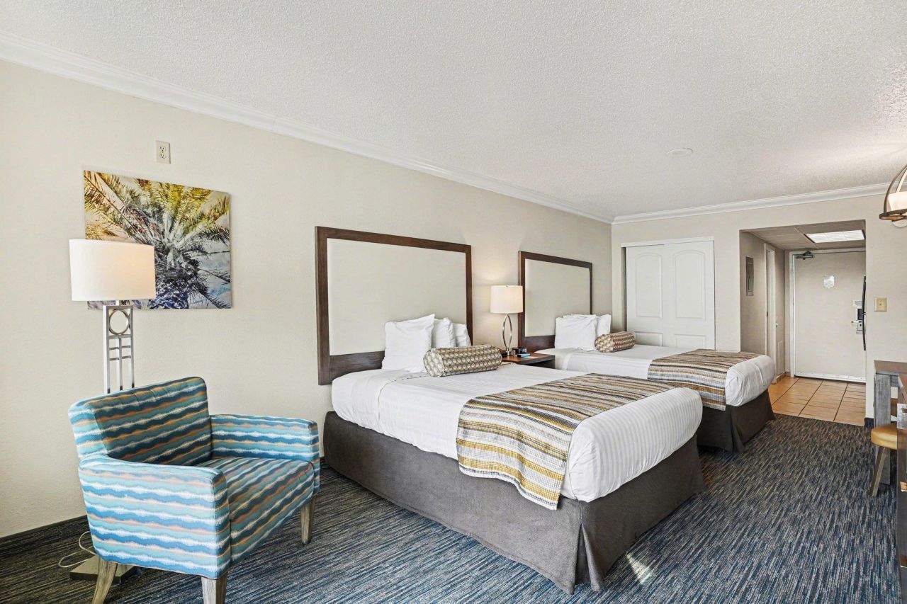 1105 Ocean Blvd. S  Photo 6