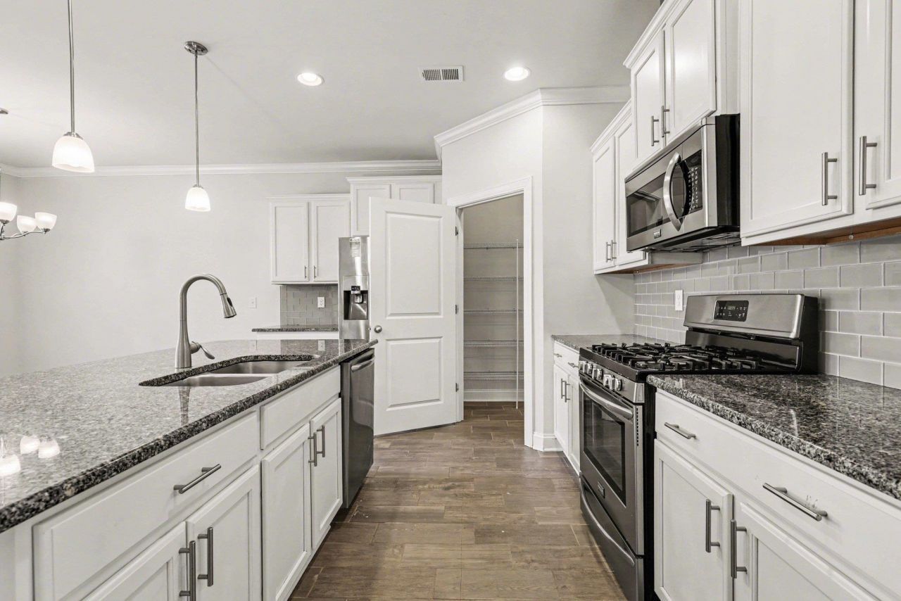 981 Bronwyn Circle Photo 10