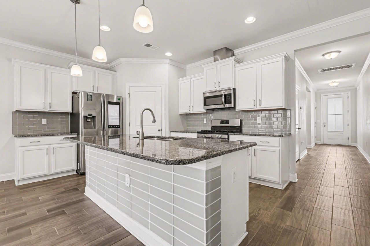 981 Bronwyn Circle Photo 11