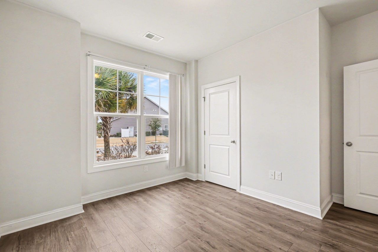 981 Bronwyn Circle Photo 14