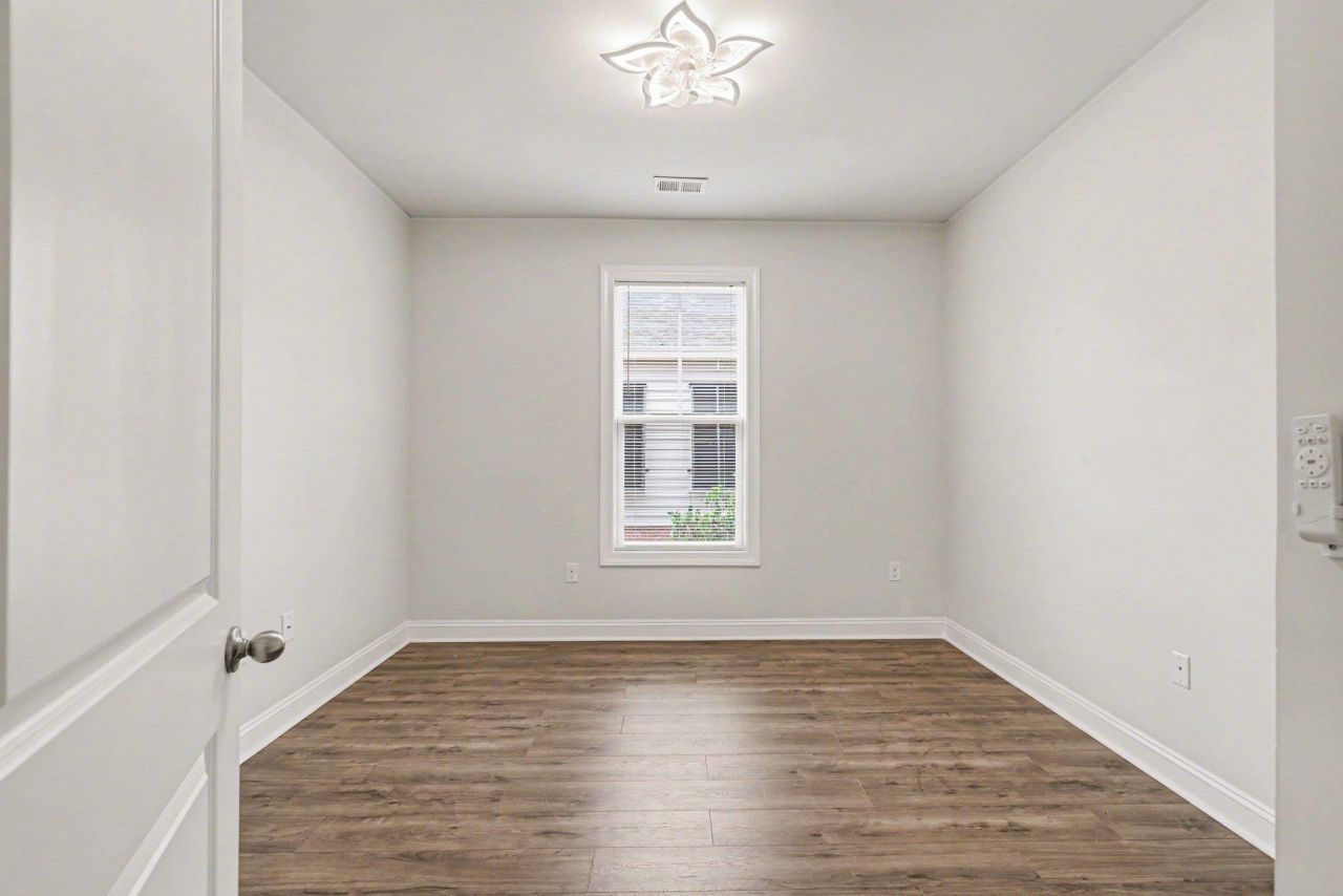 981 Bronwyn Circle Photo 16