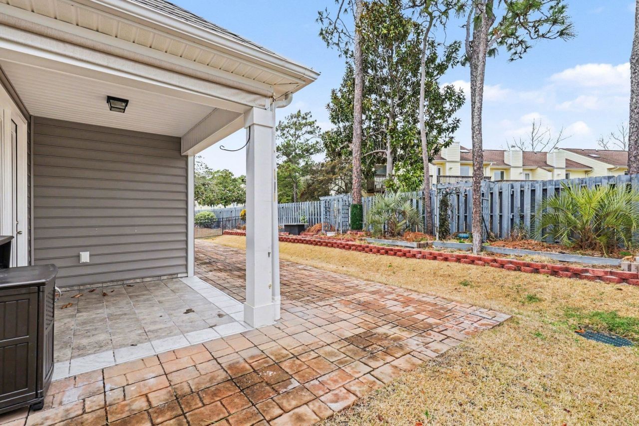 981 Bronwyn Circle Photo 29