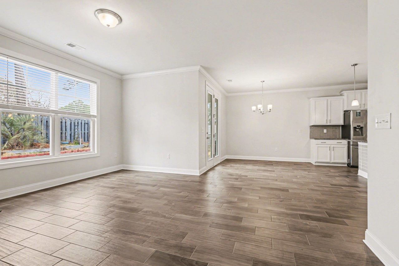 981 Bronwyn Circle Photo 7