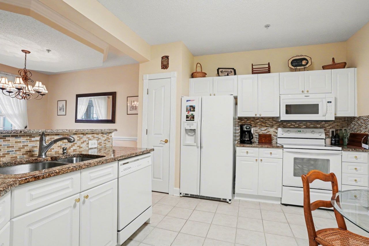 2241 Waterview Dr. Photo 12