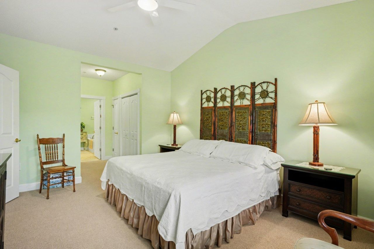 2241 Waterview Dr. Photo 13