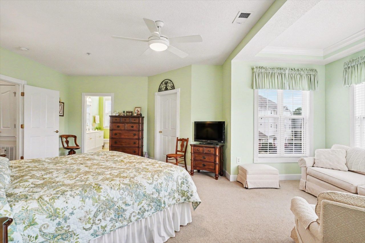 2241 Waterview Dr. Photo 17