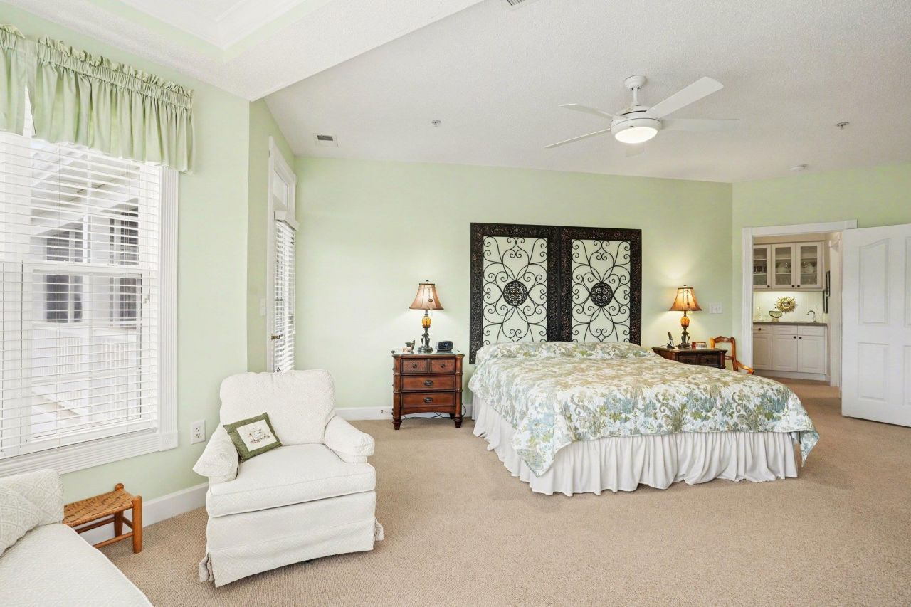 2241 Waterview Dr. Photo 18