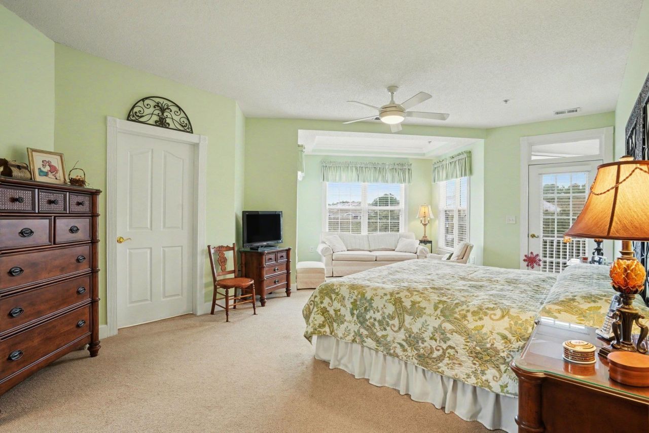 2241 Waterview Dr. Photo 19