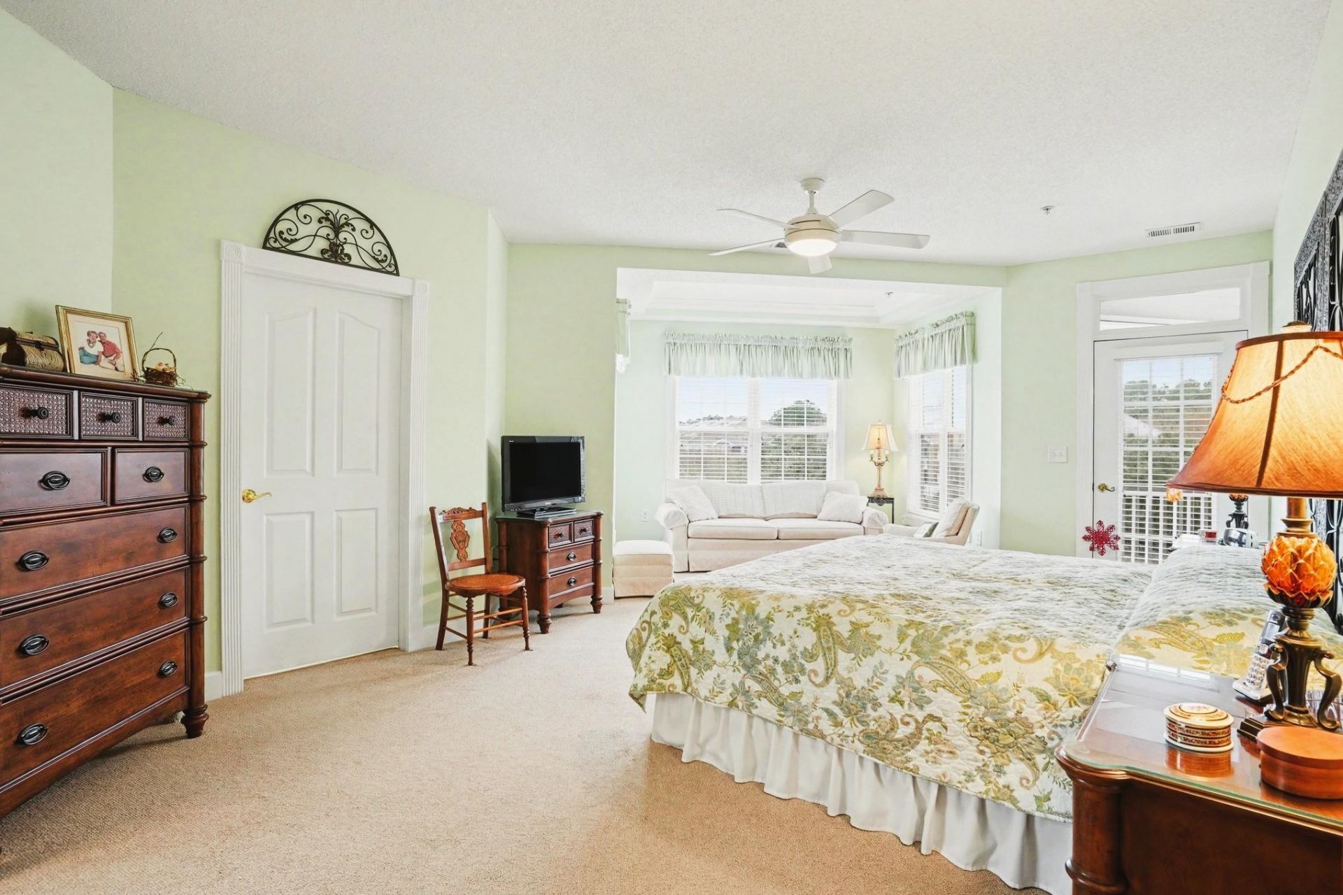 2241 Waterview Dr. Photo 19
