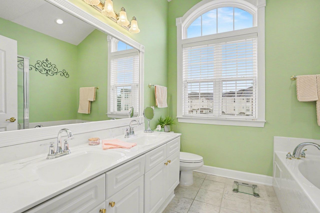 2241 Waterview Dr. Photo 20