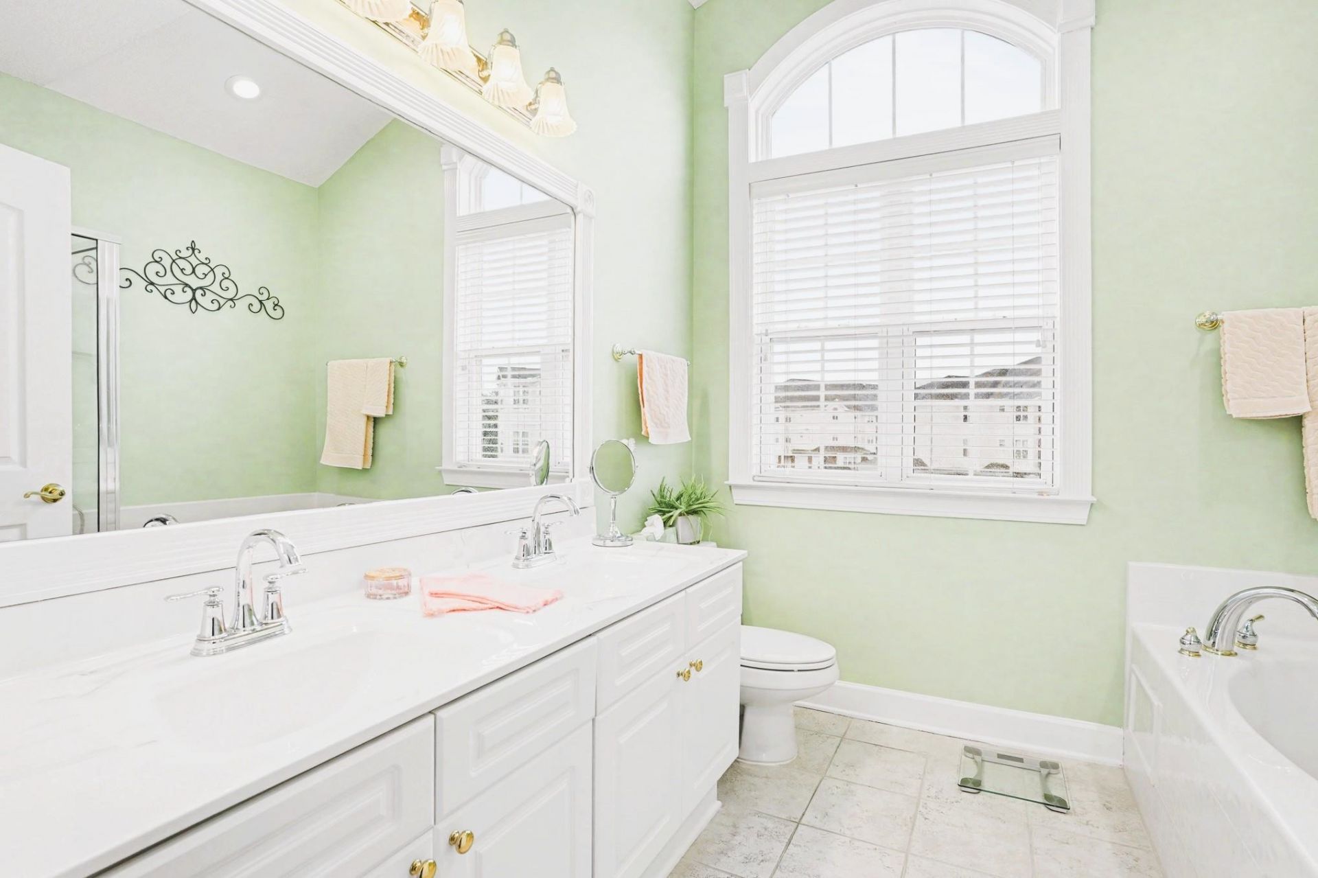 2241 Waterview Dr. Photo 20