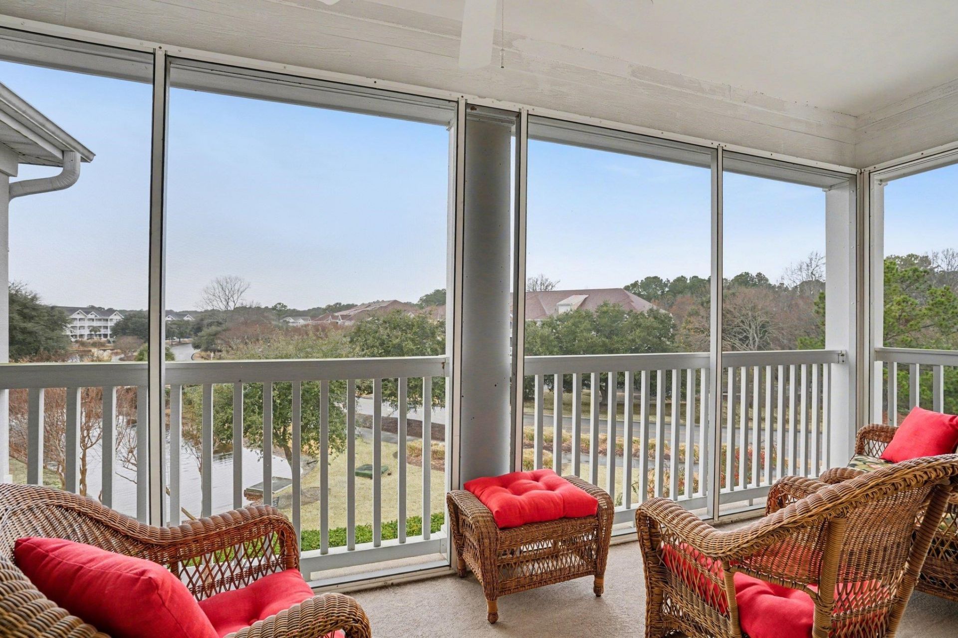2241 Waterview Dr. Photo 30