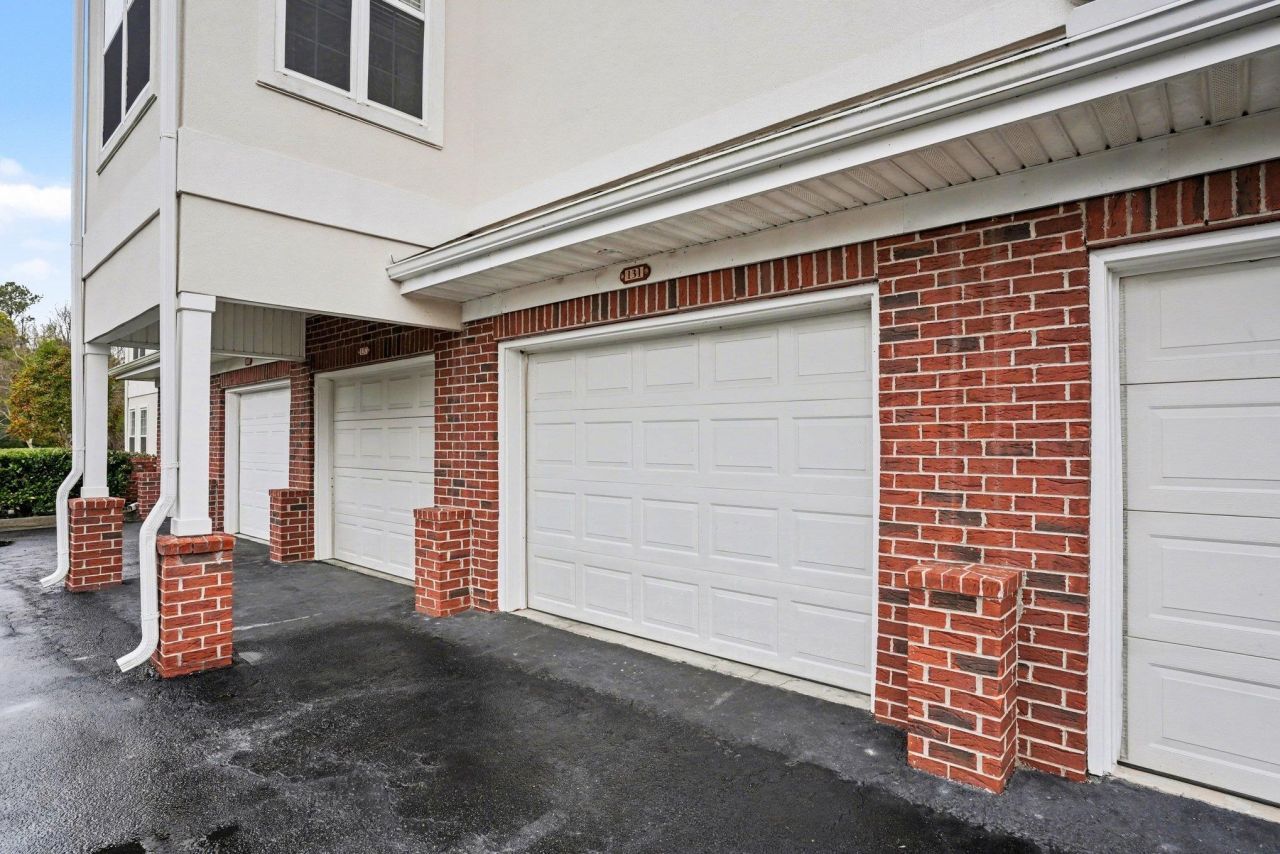 2241 Waterview Dr. Photo 32