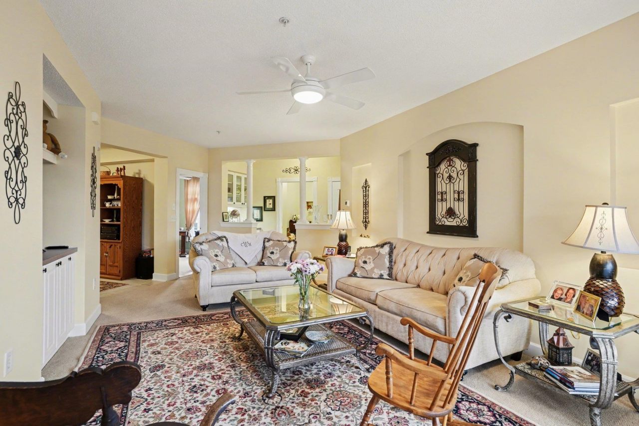 2241 Waterview Dr. Photo 6