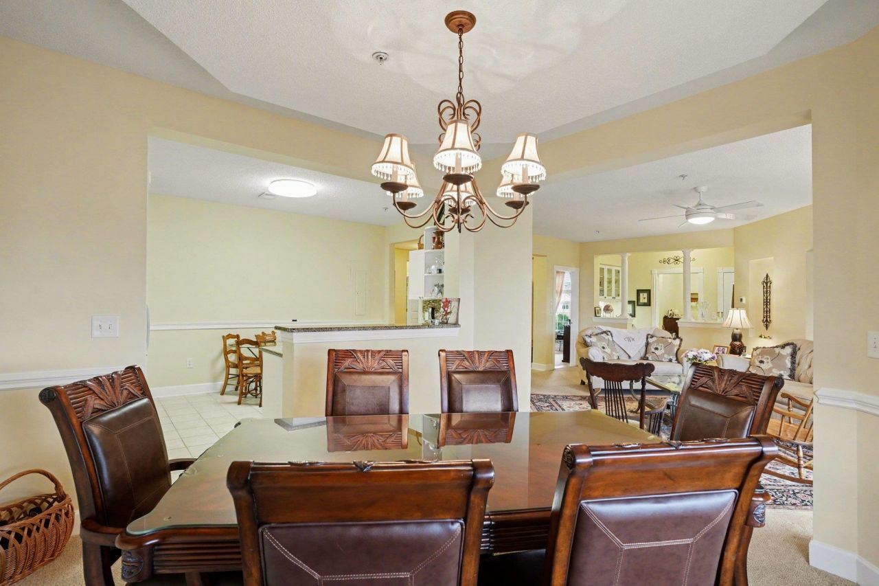 2241 Waterview Dr. Photo 7