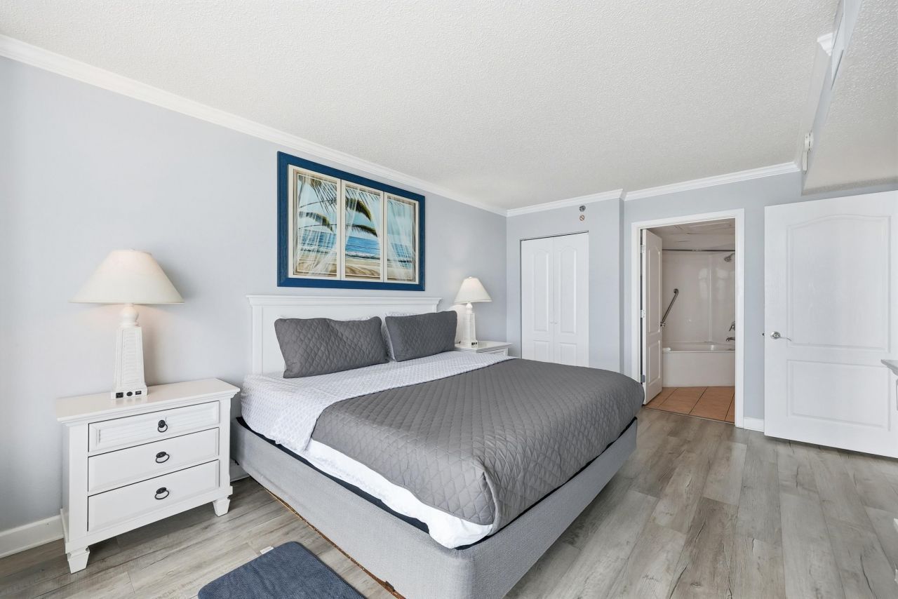 2504 N Ocean Blvd.  Photo 21