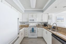 2504 N Ocean Blvd.  photo 4