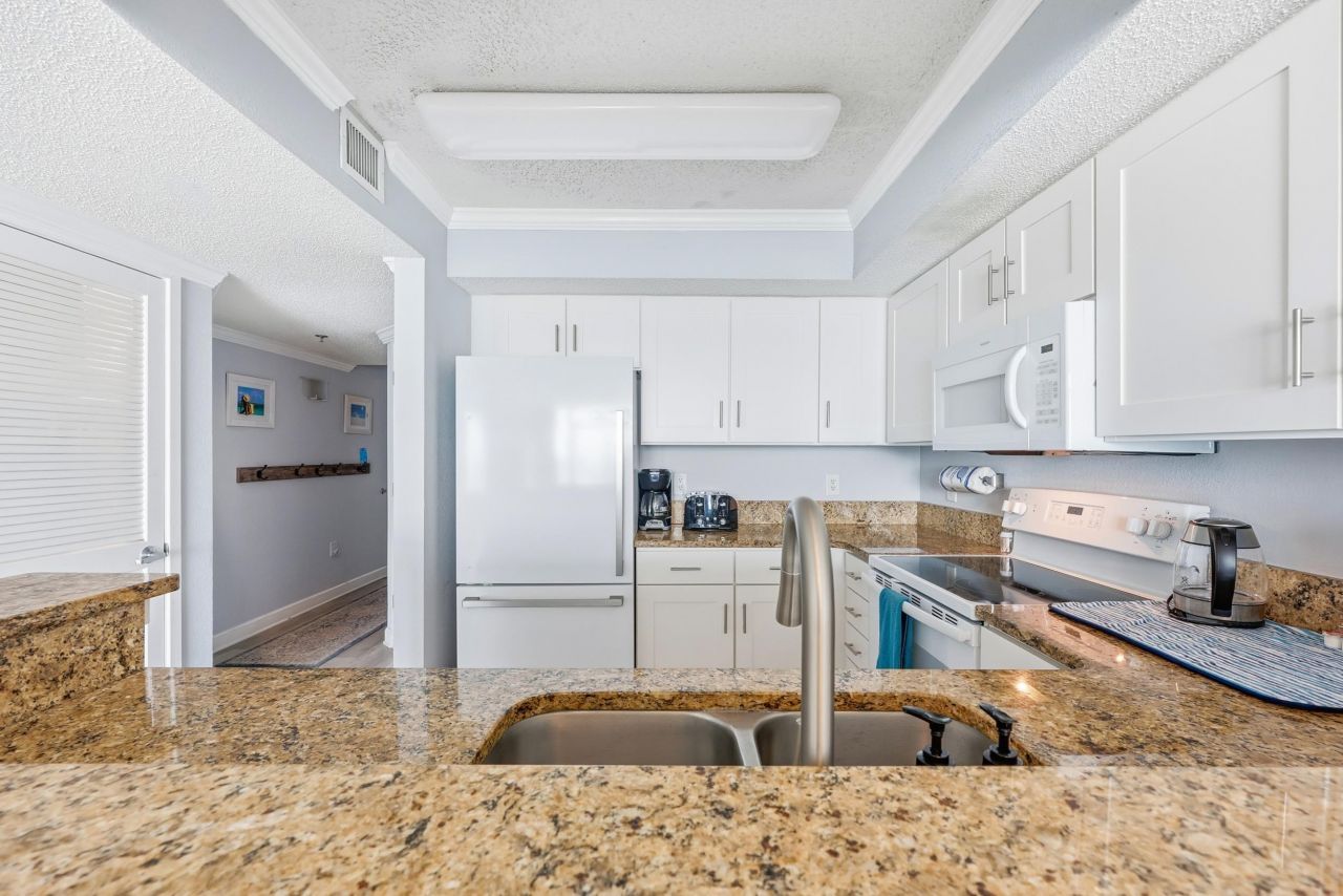 2504 N Ocean Blvd.  Photo 6