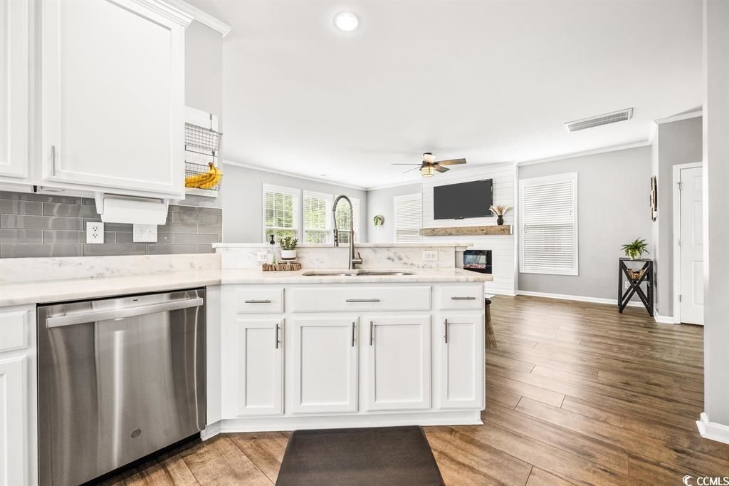 4753 Farm Lake Dr. Photo 12