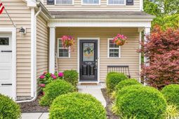 4753 Farm Lake Dr. photo 4