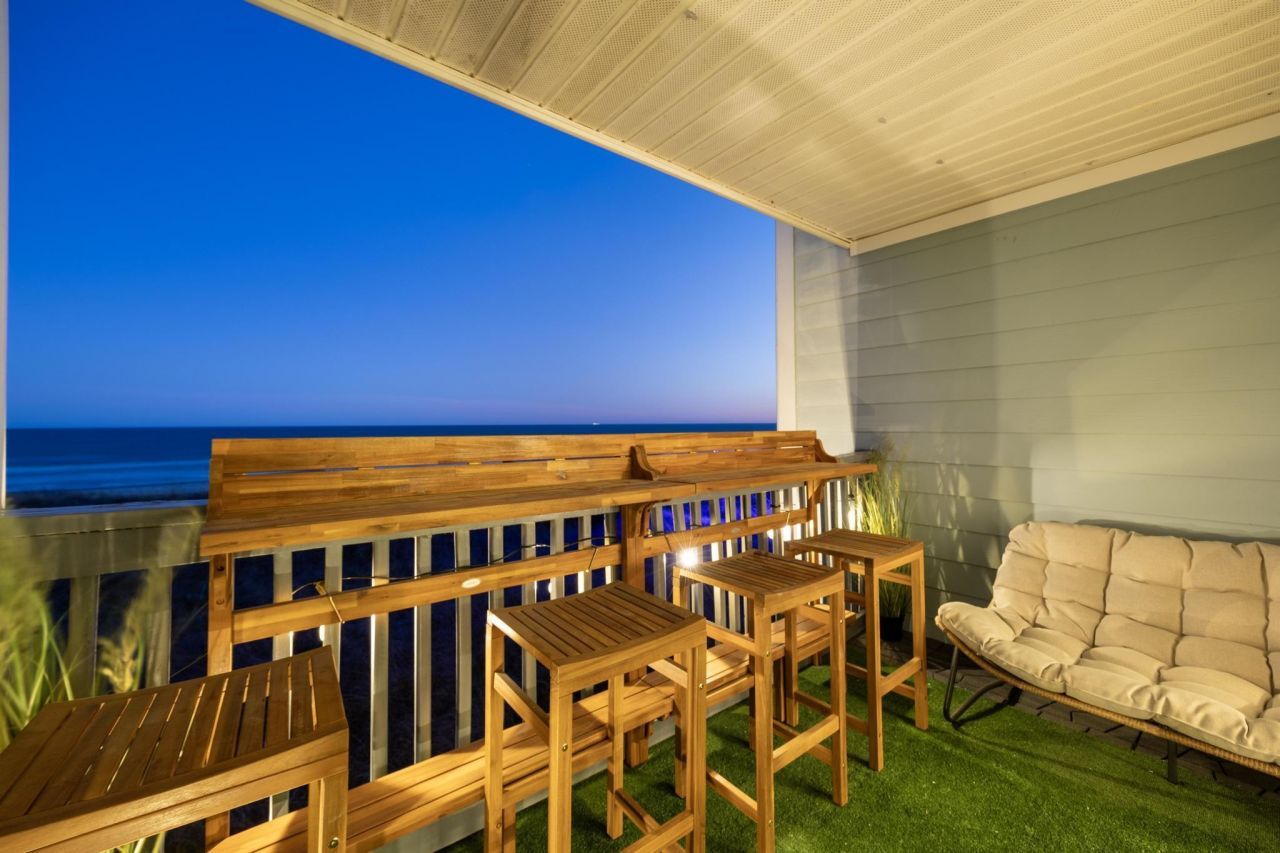 1311 S Ocean Blvd. Photo 11