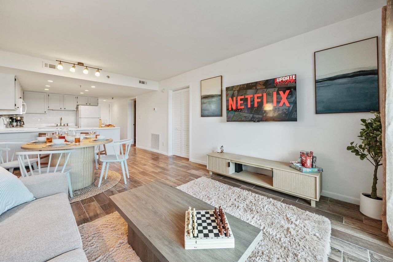 1311 S Ocean Blvd. Photo 5