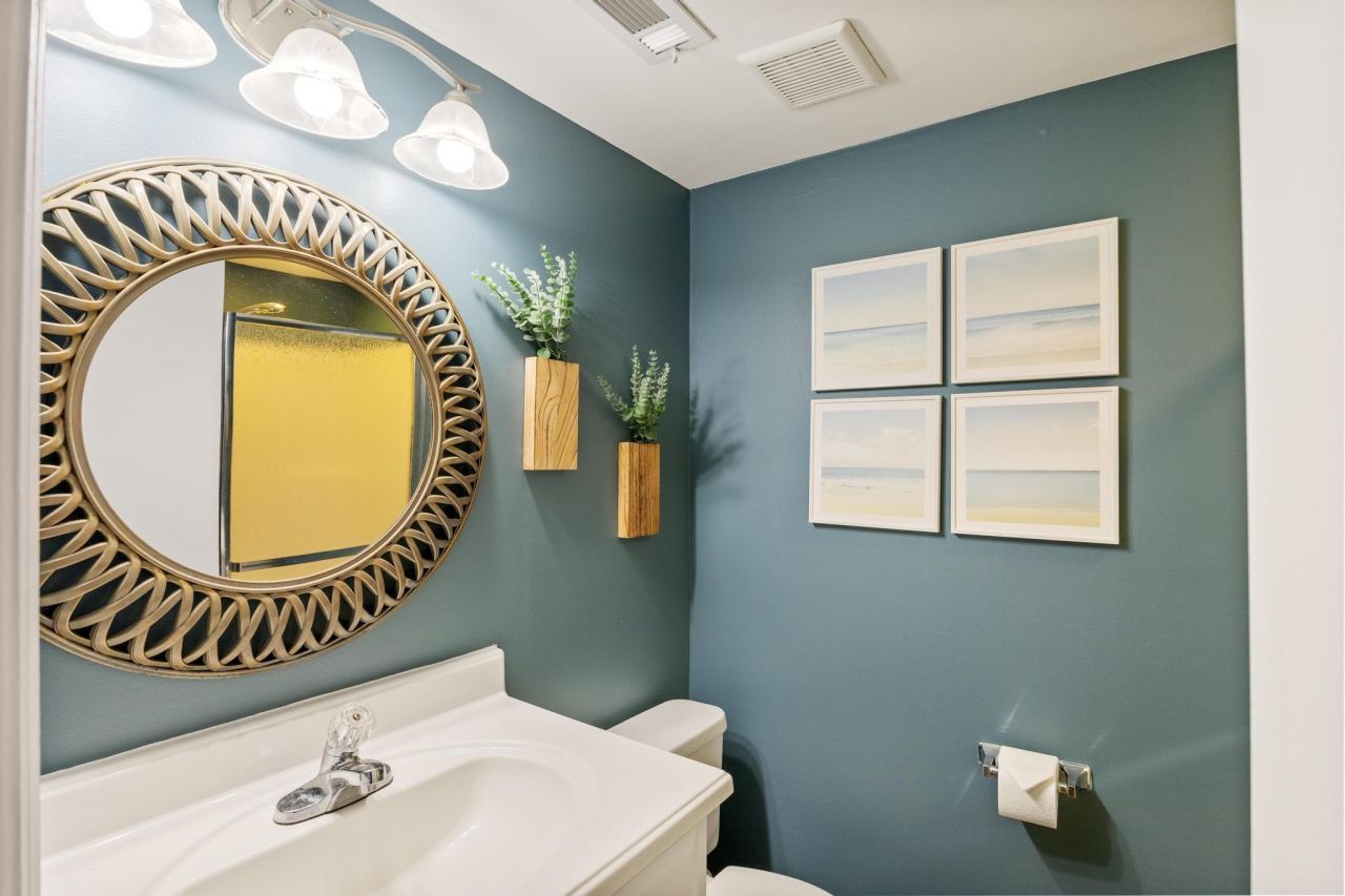 1311 S Ocean Blvd. Photo 9