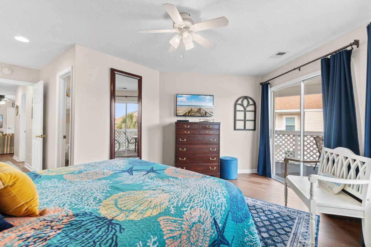 300 Shorehaven Dr.  Photo 16