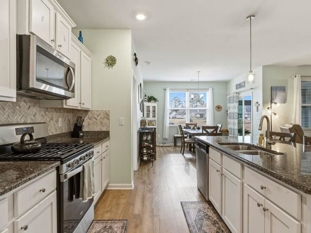 1092 Maxwell Dr. Photo 11