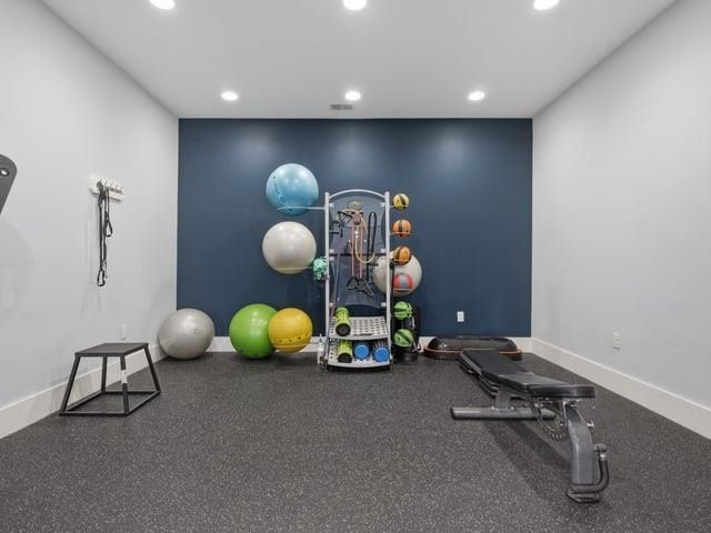 1092 Maxwell Dr. Photo 38